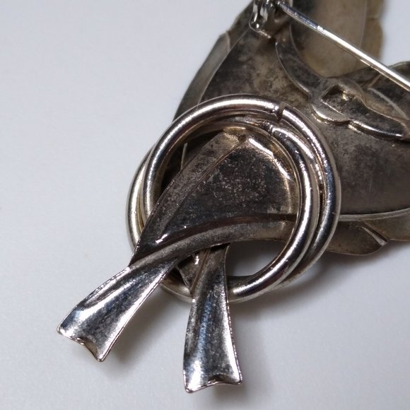 Vintage Metal Feather Brooch - Picture 10 of 16